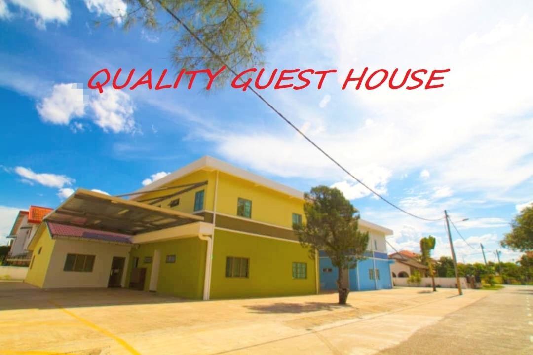 Quality Guest House Куантан Экстерьер фото